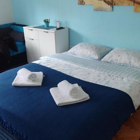 Mona Blue Apartment ซาราเยโว ภายนอก รูปภาพ