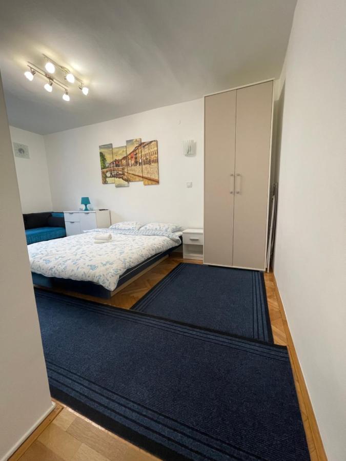 Mona Blue Apartment ซาราเยโว ภายนอก รูปภาพ